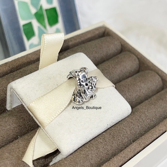 New Pandora MOTHER & PUPPY LOVE CHARM - Picture 5 of 7
